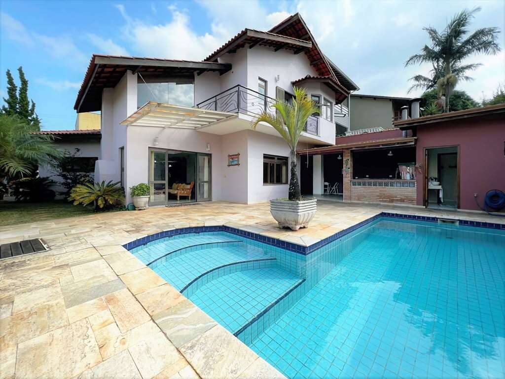 Casa à venda com 3 quartos, 433m² - Foto 1