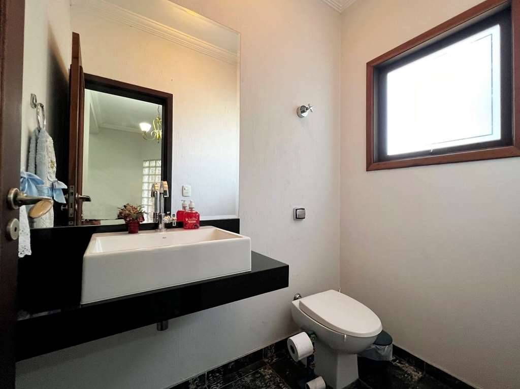 Casa à venda com 3 quartos, 433m² - Foto 11
