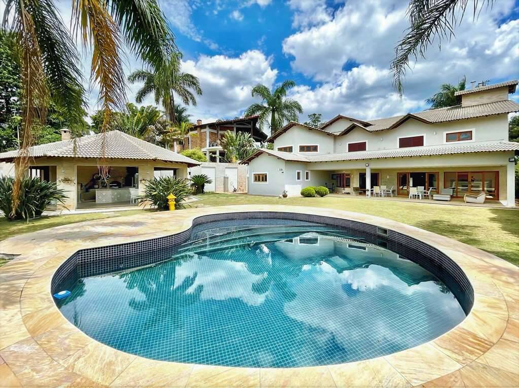 Casa à venda com 5 quartos, 1315m² - Foto 3