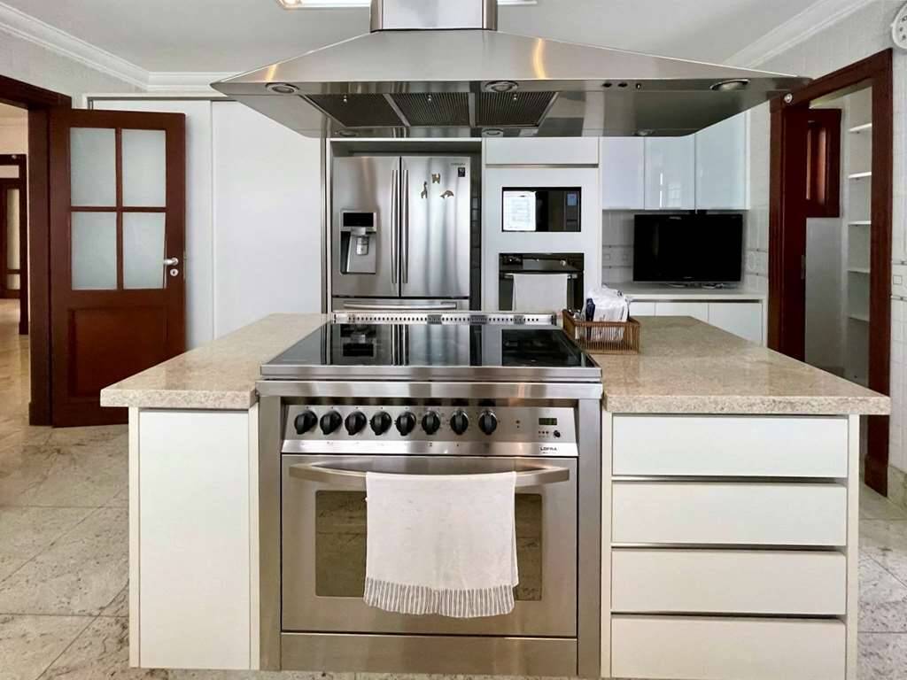 Casa à venda com 5 quartos, 1315m² - Foto 23