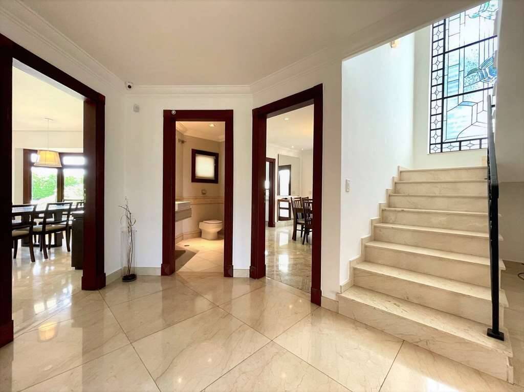 Casa à venda com 5 quartos, 1315m² - Foto 26