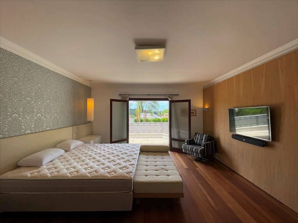 Casa à venda com 5 quartos, 1315m² - Foto 32