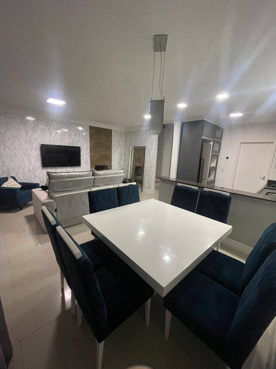 Casa à venda e aluguel com 3 quartos, 250m² - Foto 9