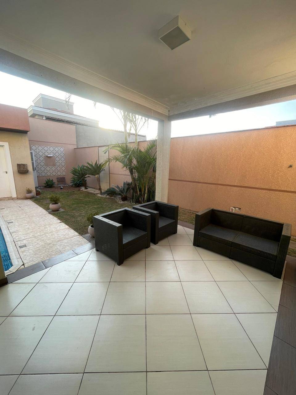 Casa à venda e aluguel com 3 quartos, 250m² - Foto 15