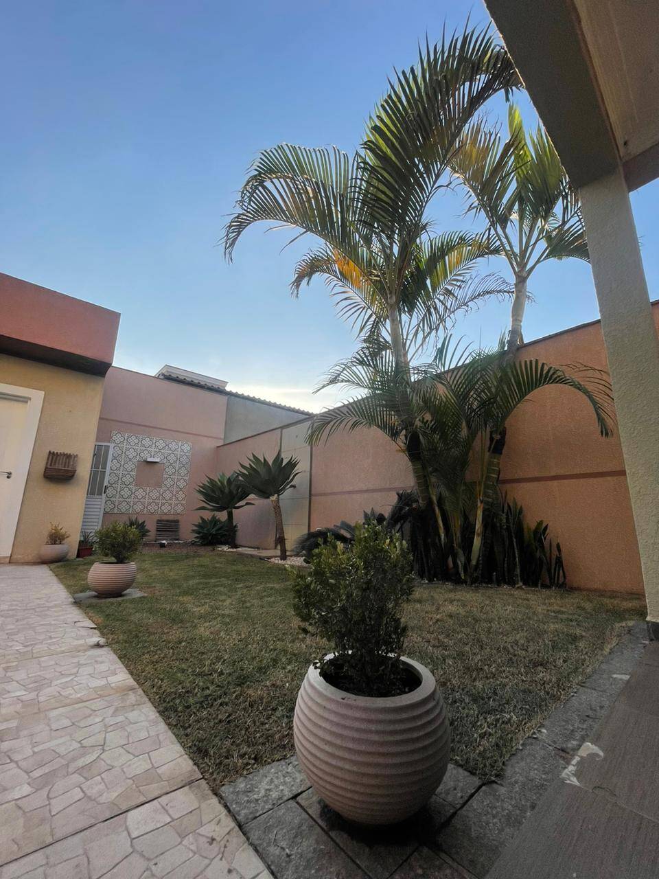 Casa à venda e aluguel com 3 quartos, 250m² - Foto 17