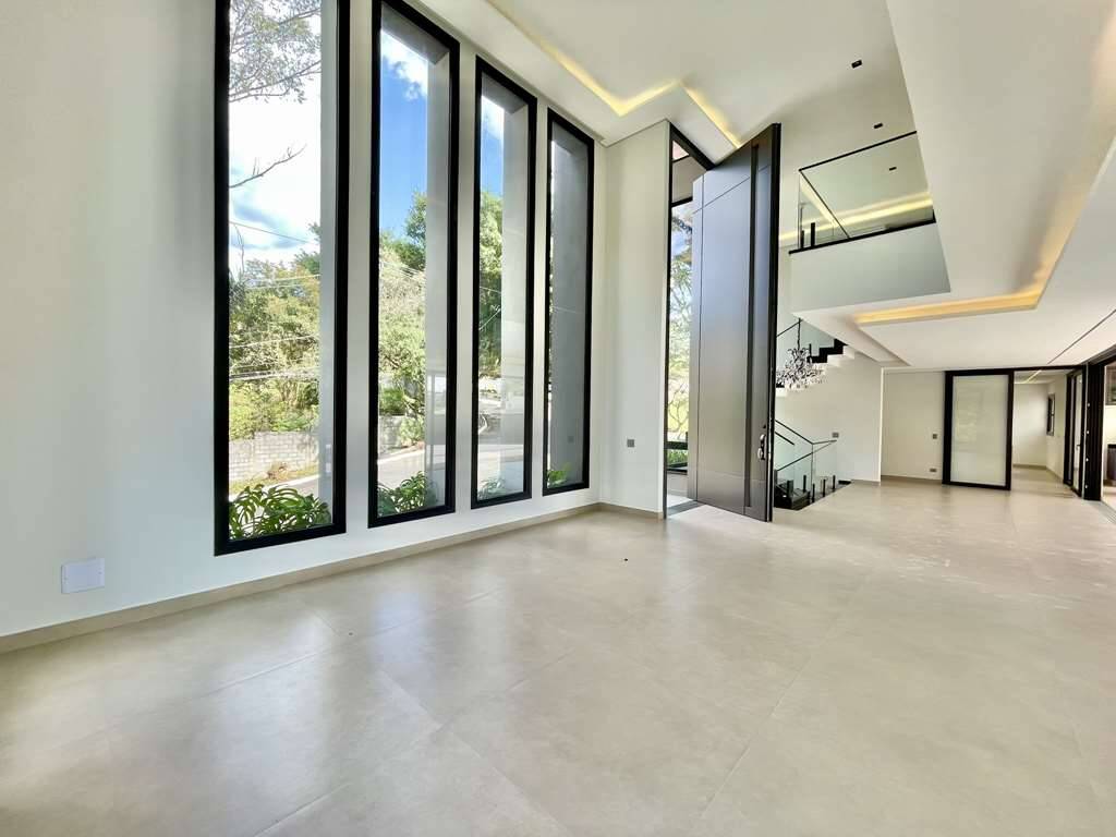 Casa à venda com 4 quartos, 653m² - Foto 9